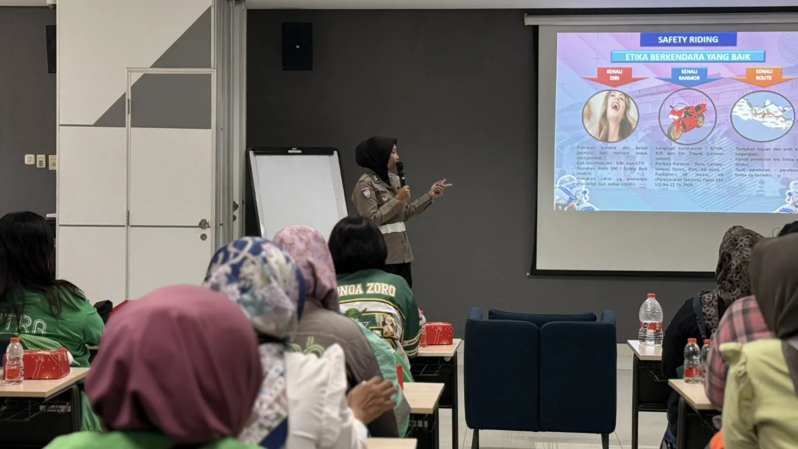“Zen on Wheels” Tenang Berkendara ala Kartini Masa Kini