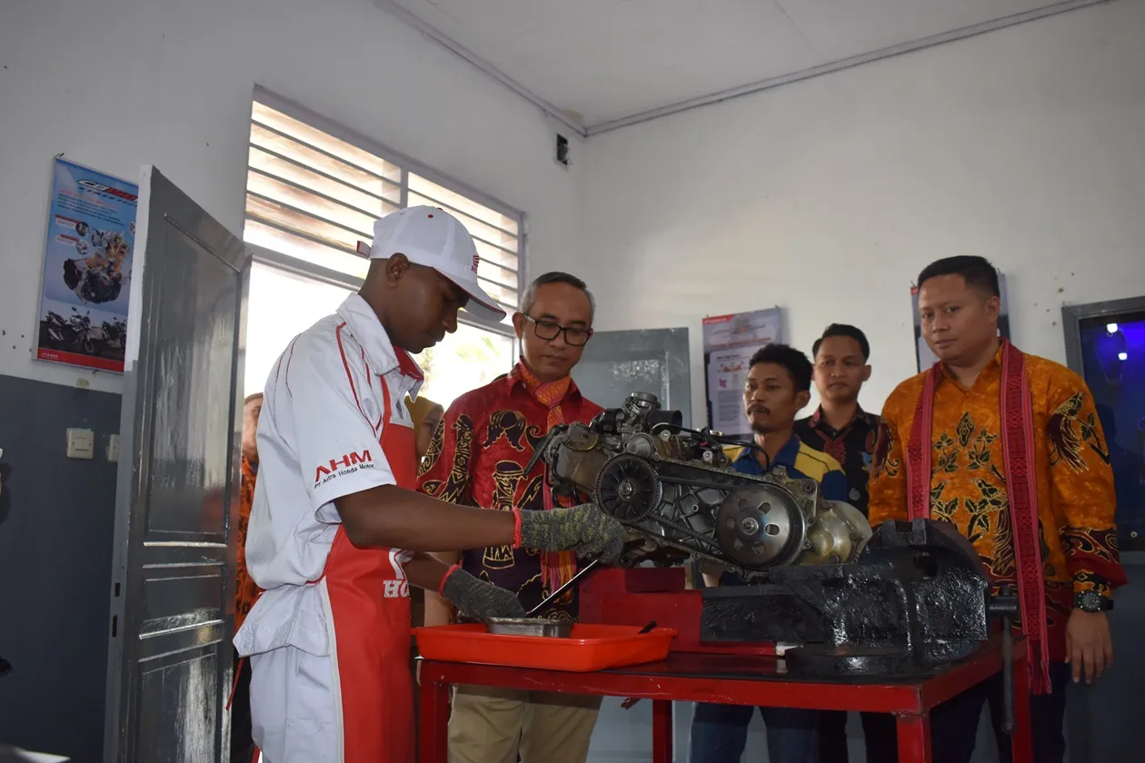 AHM Bawa Pendidikan Vokasi Berstandar Industri ke Ujung Timur Indonesia