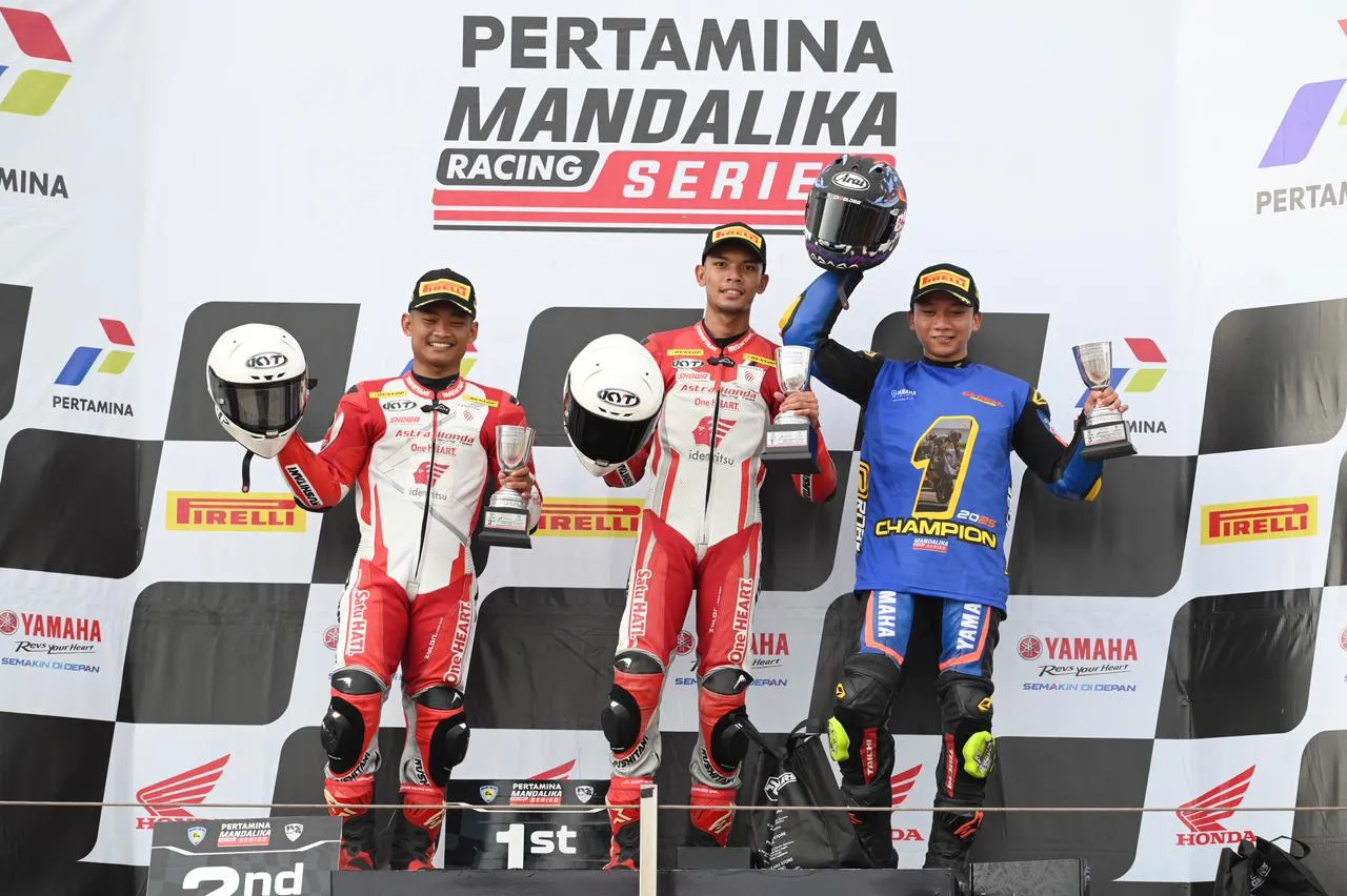 Adenata dan Rheza Melesat Kencang Kuasai Podium MRS Seri Akhir Bersama CBR600RR