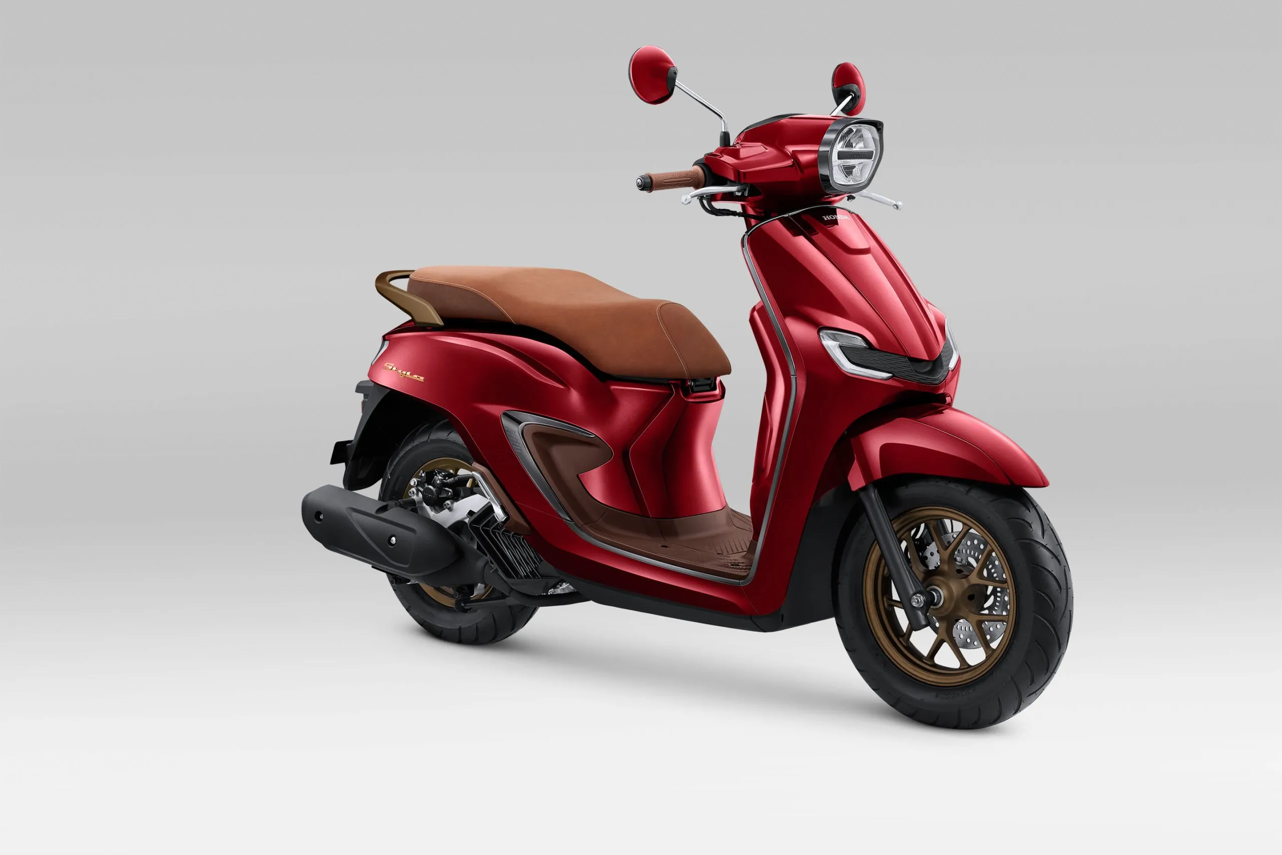 Semakin Mewah dan Retro, New Honda Stylo 160 Hadir dengan Warna Spesial Burgundy