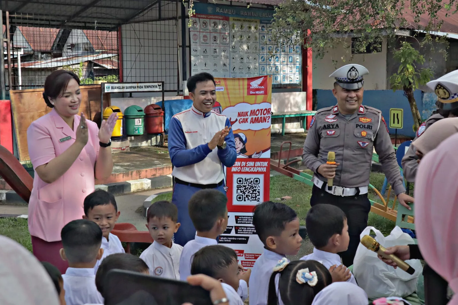 Peringati Hari Anak Nasional, PT Menara Agung dan Polresta Padang Tanamkan Budaya #Cari_Aman Sejak Usia Dini